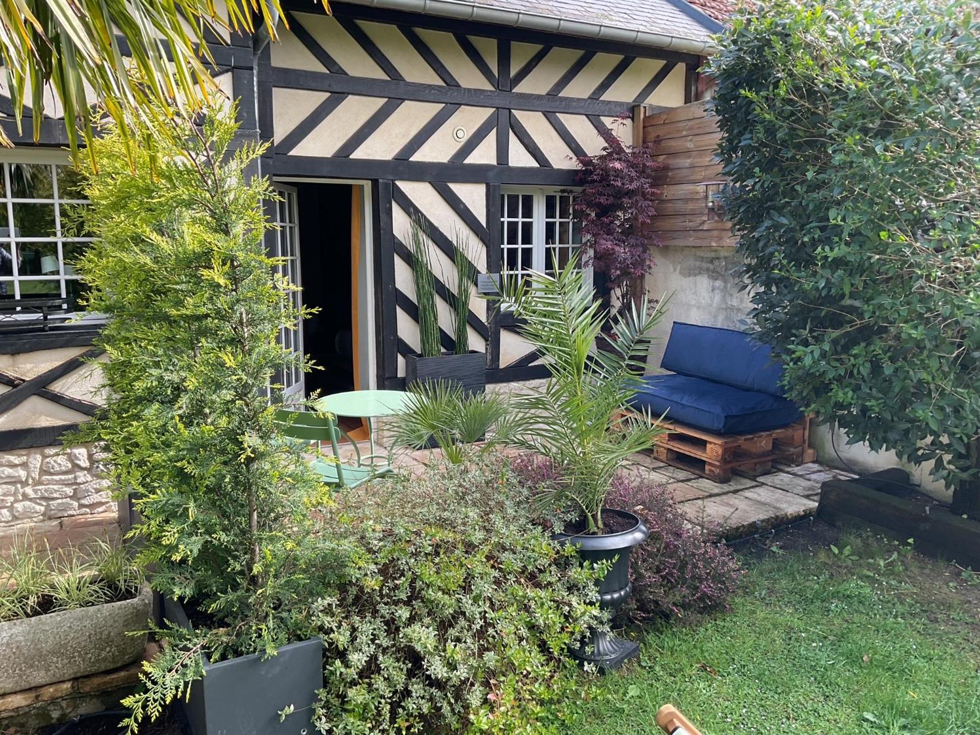 Bed and Breakfast Manoir De La Croix-Sonnet Trouville-sur-Mer Exterior foto